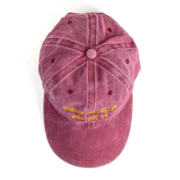Cappellino vintage red "Quante Battaglie solo per Te" - immagine 4